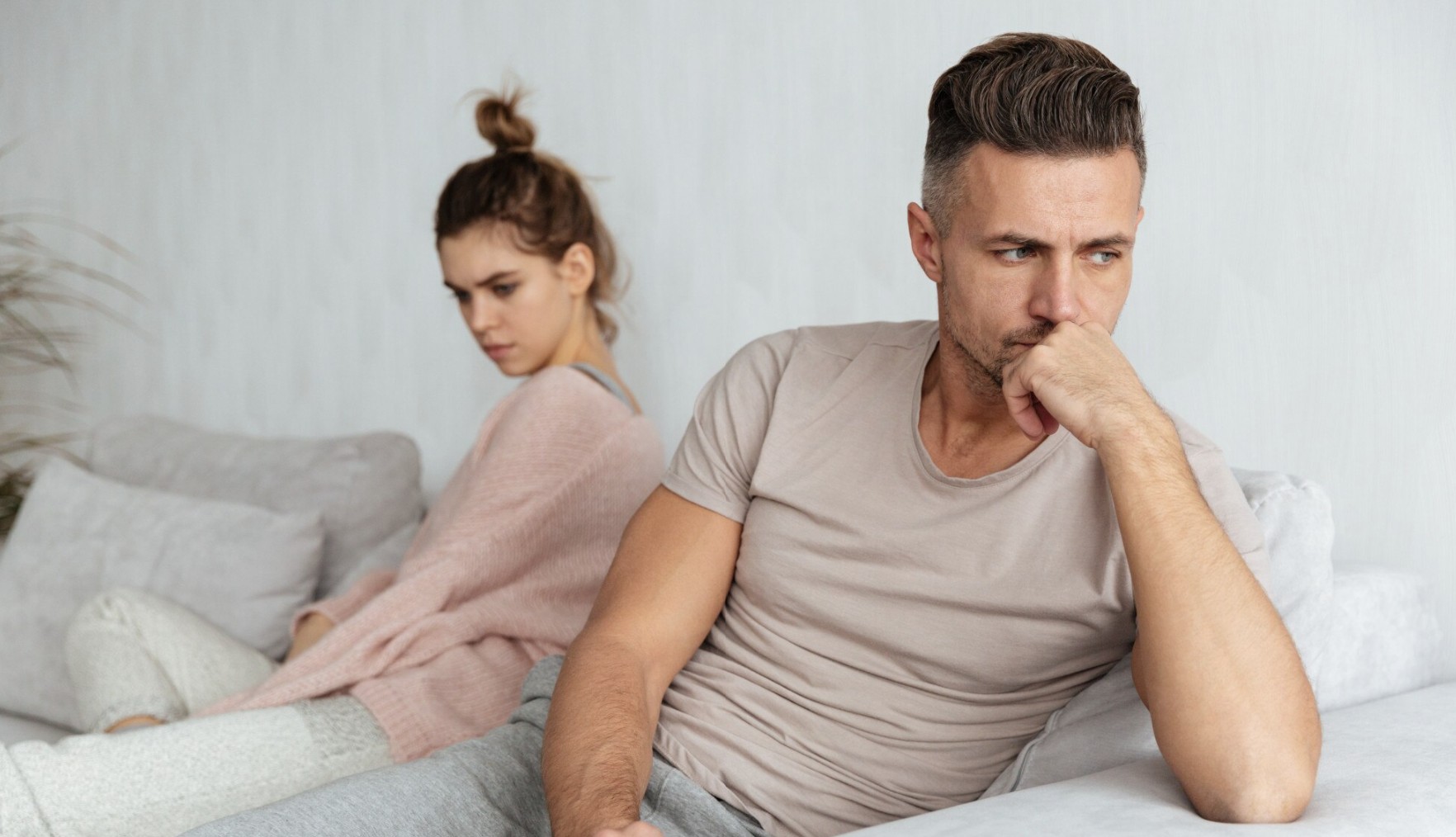 Seu Relacionamento Está em Silêncio? 4 Sinais de Que Terapia de Casal é Urgente